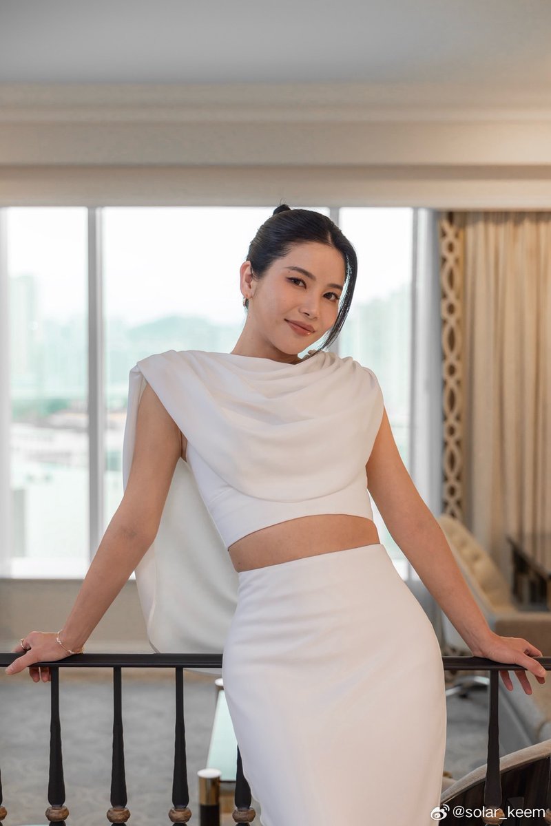 DragonKazoo77's tweet image. 260411 solar_keem Weibo

# Weibo Cultural Communication Night in Macau, Red Carpet, Stage 

🔗 weibo.com/7734740053/QAl…

++
#SOLAR #솔라 #頌樂
#MAMAMOO #마마무 @RBW_MAMAMOO