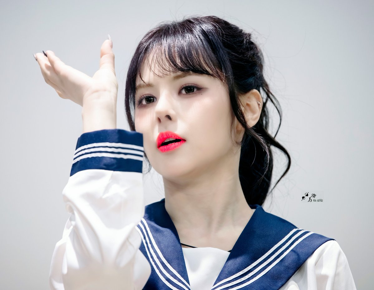 EVERGLOWRIDER's tweet image. 260308 CODE팬사인회                        
#EVERGLOW #에버글로우 #CODE 
#EVERGLOW_CODE #EU #이유 
#박지원 #죠니 #져니 #쟈니 #아기호랑이 
#젼랑 #젼끼 #병아리유 #뱀파이어원