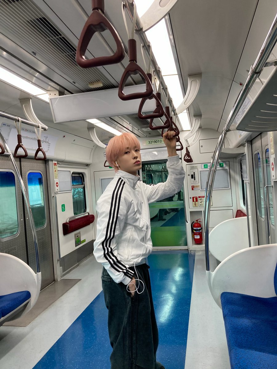 오시on tweet media