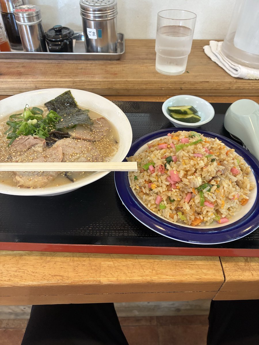 jun1282898's tweet photo. いつもと器が違うだけで少し嬉しい😊
#うちだラーメン https://t.co/j5rQqWGNvW