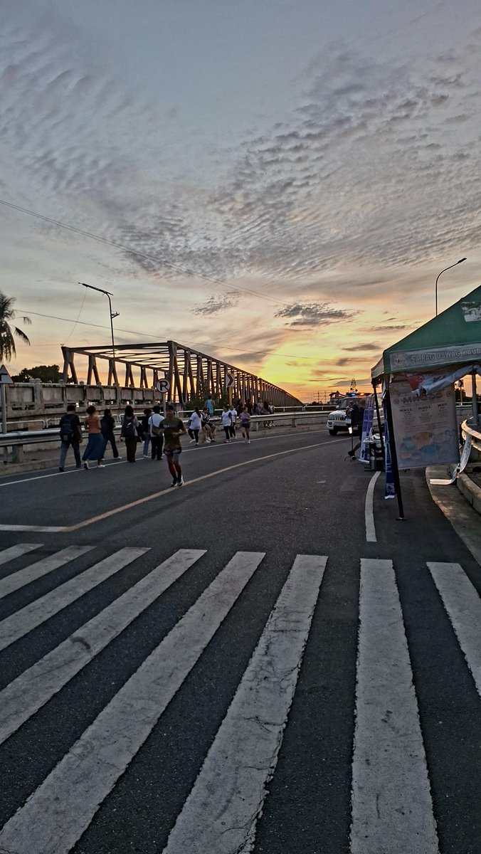 B4DaDawn🌄 tweet media