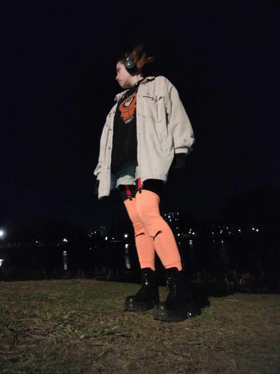 мультяшная рыбка tweet media