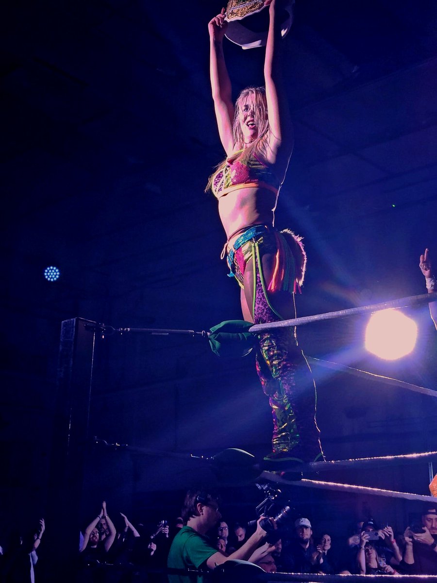 LeDernierRangFR's tweet photo. Had soooo much fun at @ProWrestlingEVE last night! Thank you for all the kindness and sweet words. See you all in august! ❤️ https://t.co/kEkAC5Qa8V