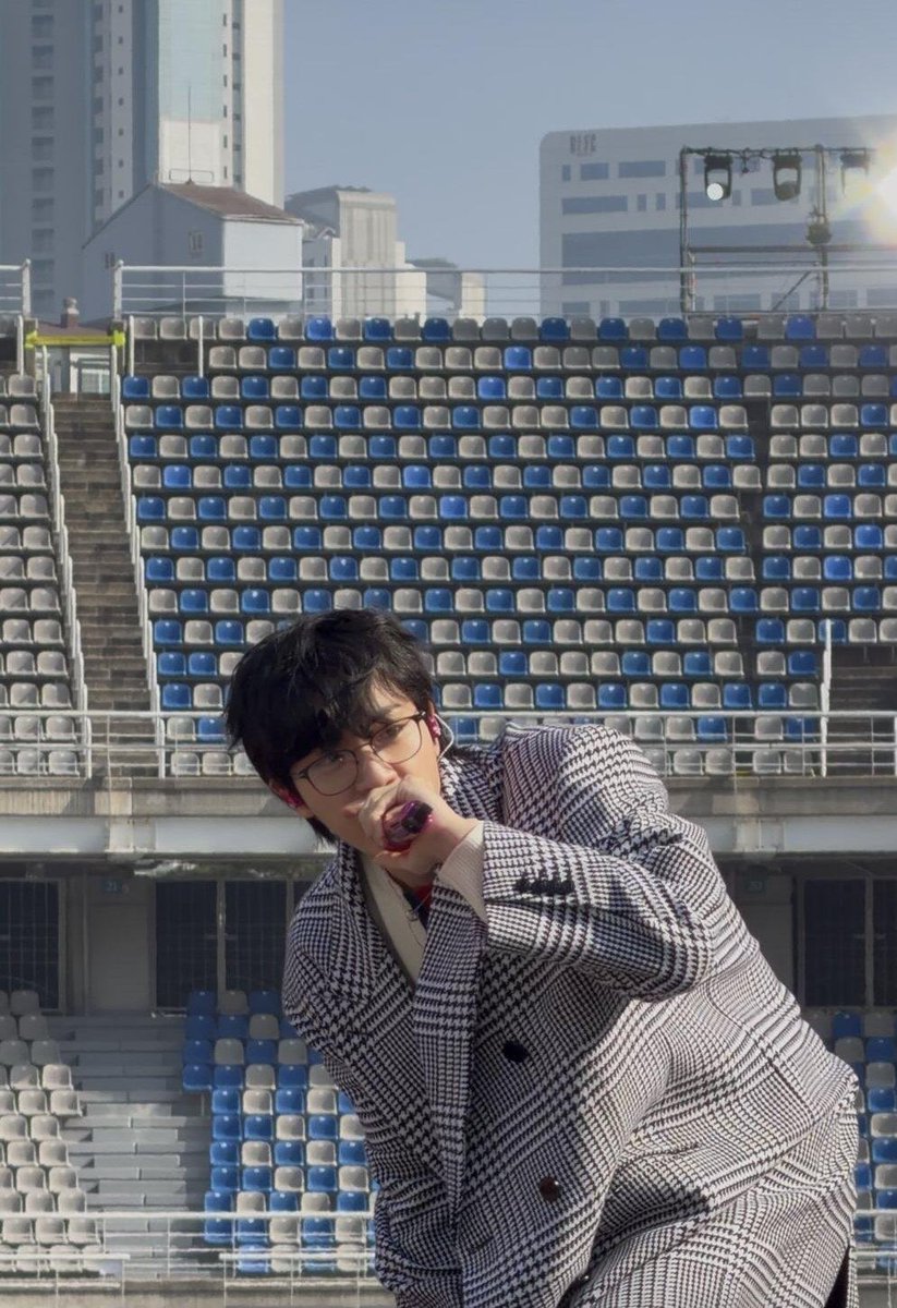 jin files tweet media