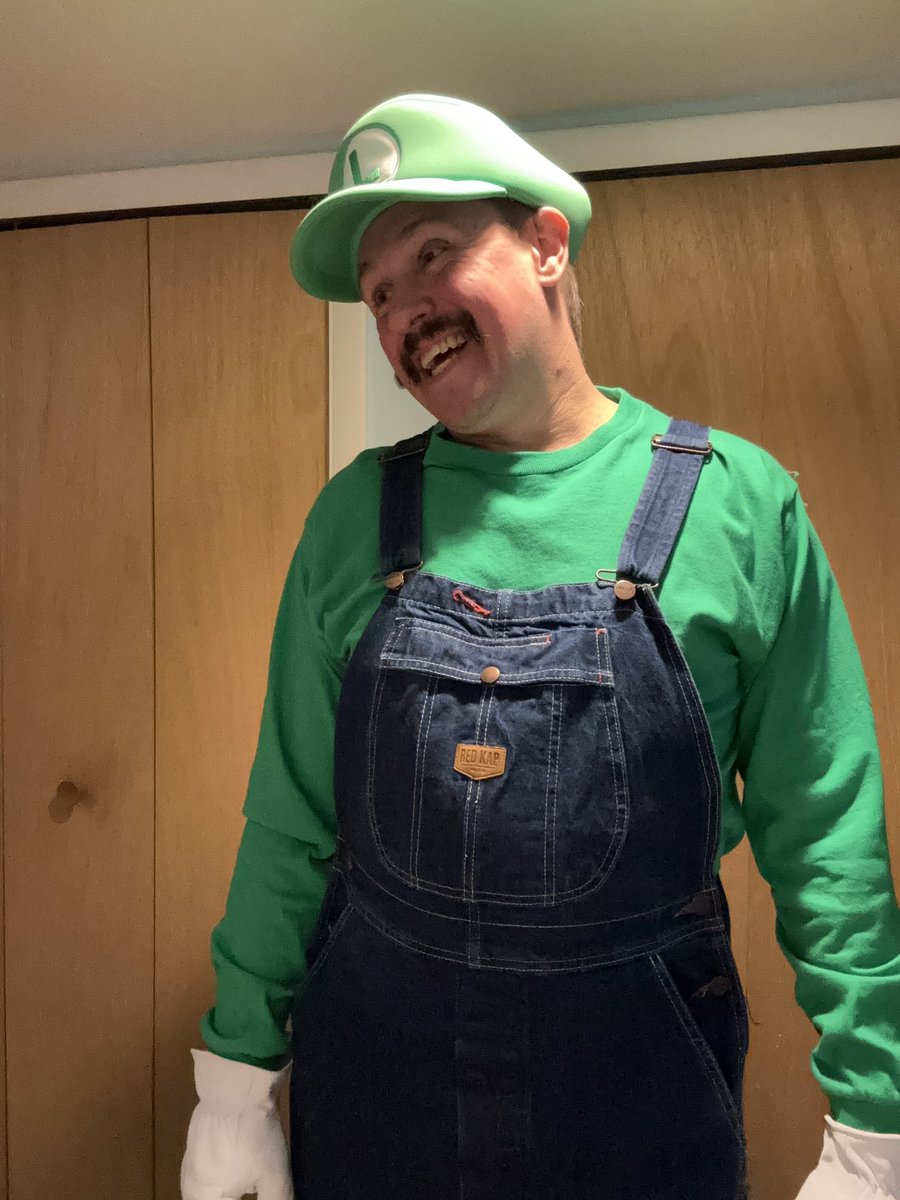 Luigi Mario tweet media
