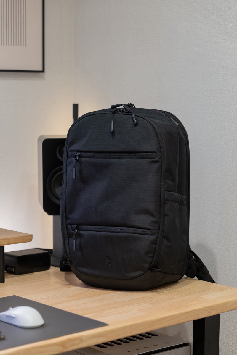 izumo_geek's tweet photo. 『tomtoc UrbanEX-T77 26L』

🎒 独立したPC収納部
🎒 小物収納多め
🎒 撥水加工でちょっとした雨でも安心！

先週末1泊2日の遠征でガッツリ使用しましたが最高のリュックでした！

詳しくはツリーへ👇🏻

#PR @tomtocJapan https://t.co/TUNUVmdVpH
