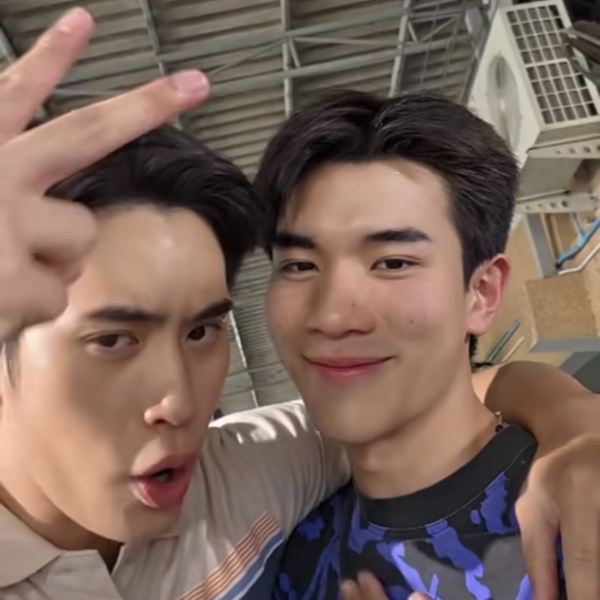 imppkly 𑁍ࠬܓ tweet media