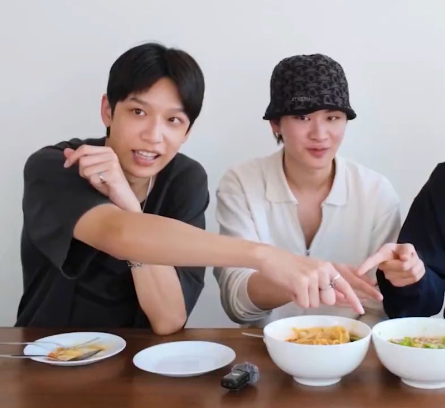 ทอนอบัส✨ tweet media