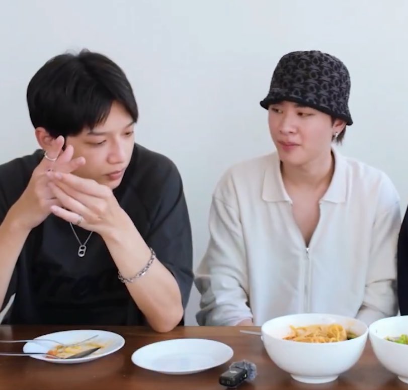 ทอนอบัส✨ tweet media