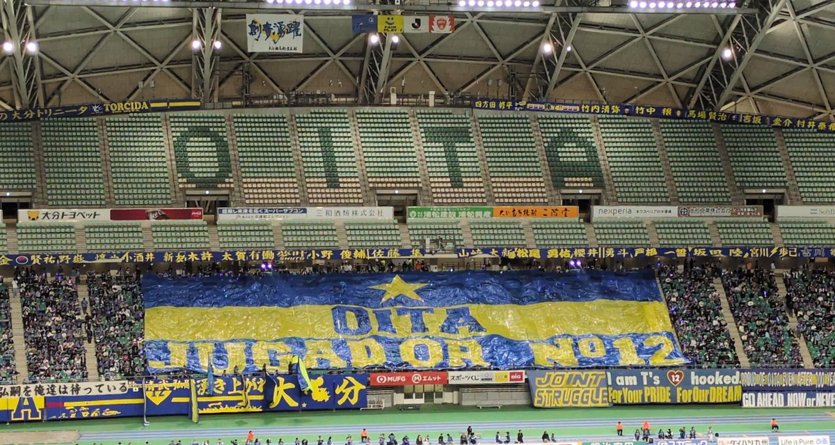 シニーチ tweet media