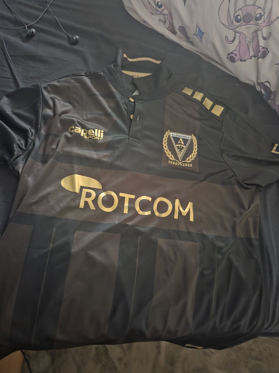 Adaminho tweet media