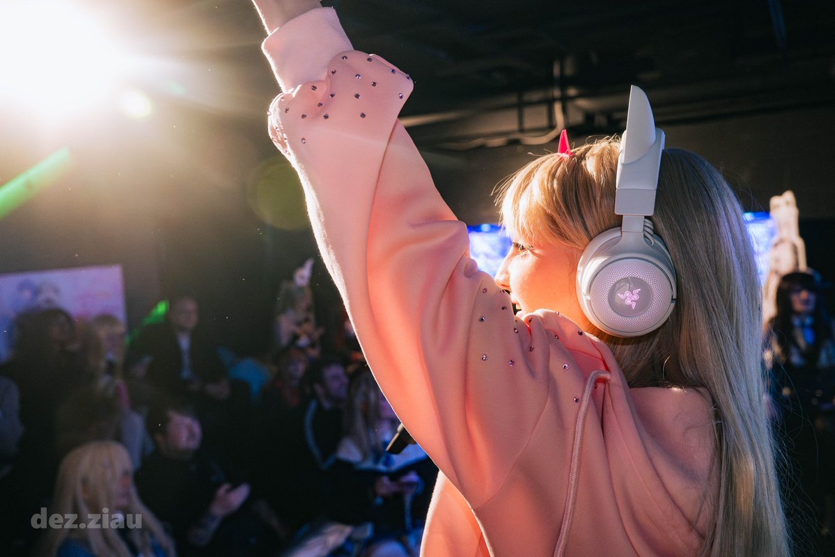 dez.ziau tweet media