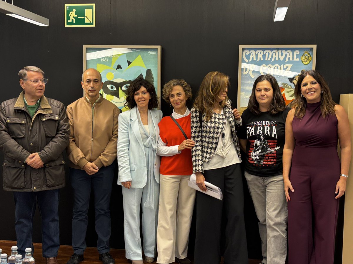 joancmarch's tweet image. Inma Perteguer, #enfermera dice que las enfermeras se van de Andalucía porque ya no hay un proyecto ilusionante, falta motivación para retenerlas y si antes ella iba a otras CCAA a contar como era la sanidad andaluza, ahora ellas se van 

En la#ConvencióndeSalud @psoedeandalucia