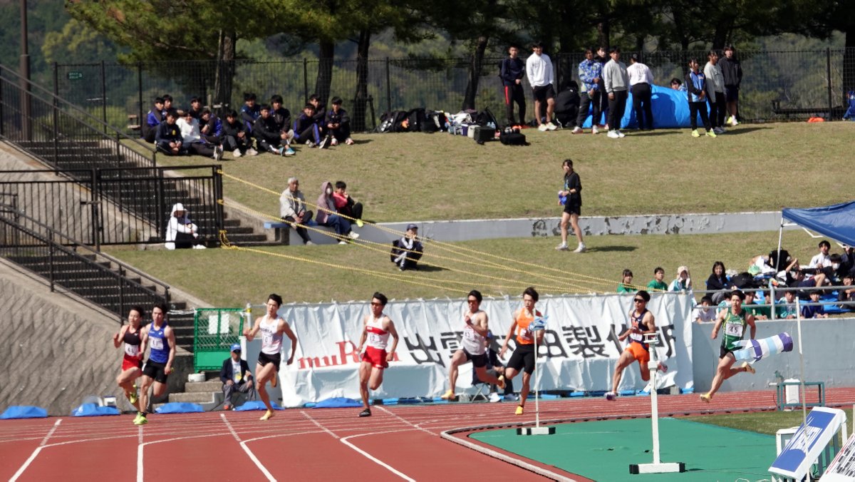japan_gpseries's tweet photo. /／
#日本グランプリシリーズ 出雲大会
【#出雲陸上】
\＼

◆男子200mタイムレース決勝
1位🥇#重谷大樹（グリーンクロス）20秒86（+4.3）
2位🥈#鈴木碧斗（住友電工）20秒90（+4.3）
3位🥉#濱椋太郎（法政大学）20秒90（+4.3）💎#ダイヤモンドアスリート

🔽GPシリーズ特設サイト
https://t.co/EcfZBzuD0h
#JAAF #陸上