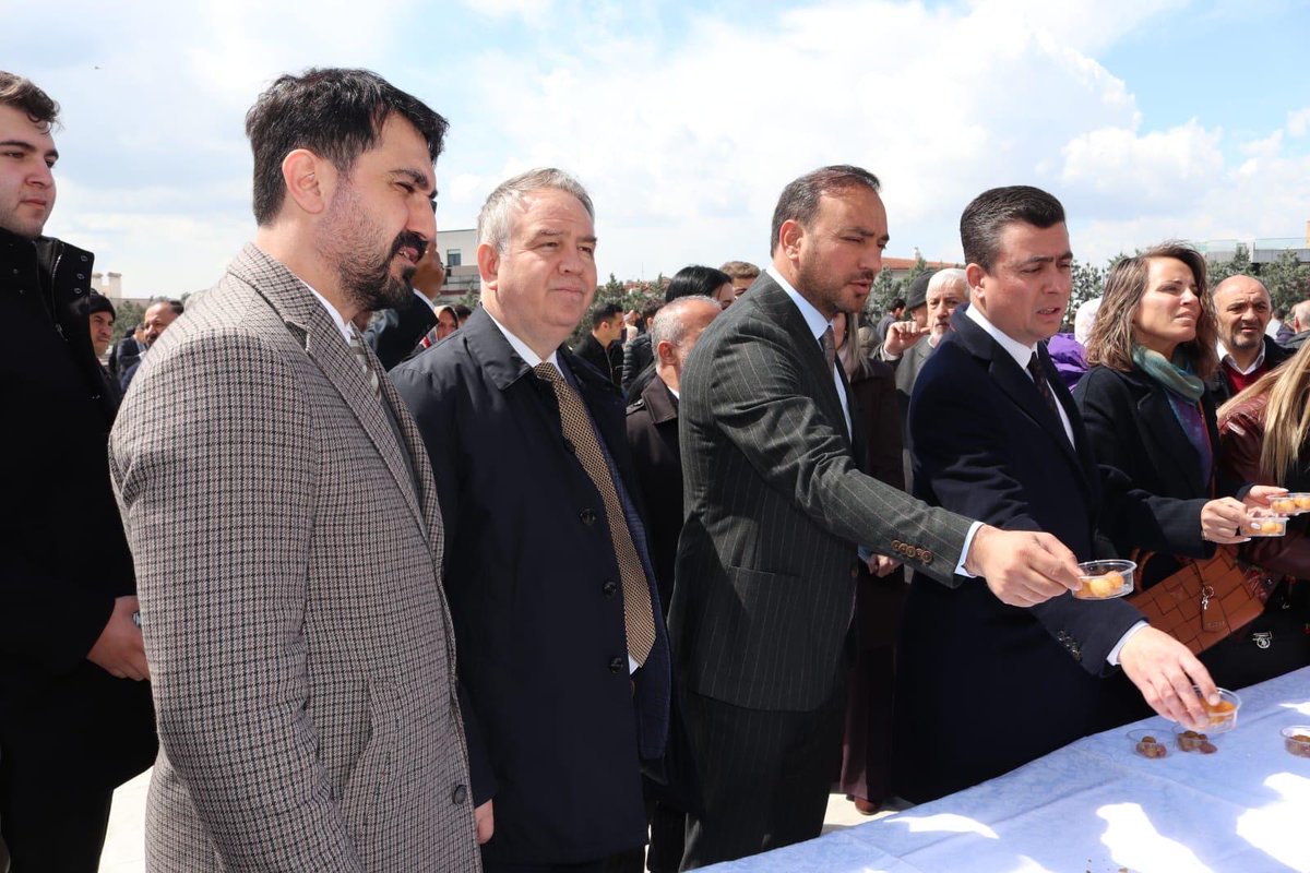 AK Parti Sincan tweet media