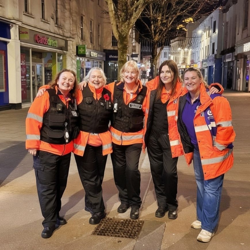 CheltGuardians's tweet photo. ℹ️ Our all-female Guardian and Nightcare Hub teams are on duty tonight, between 10pm and 4am Sunday morning.

📱 To contact the teams please call 01242 350 330, or ladies, drop into the Nightcare Hub located at 1 Royal Crescent, just behind the coach station. https://t.co/0A3gFFap9b