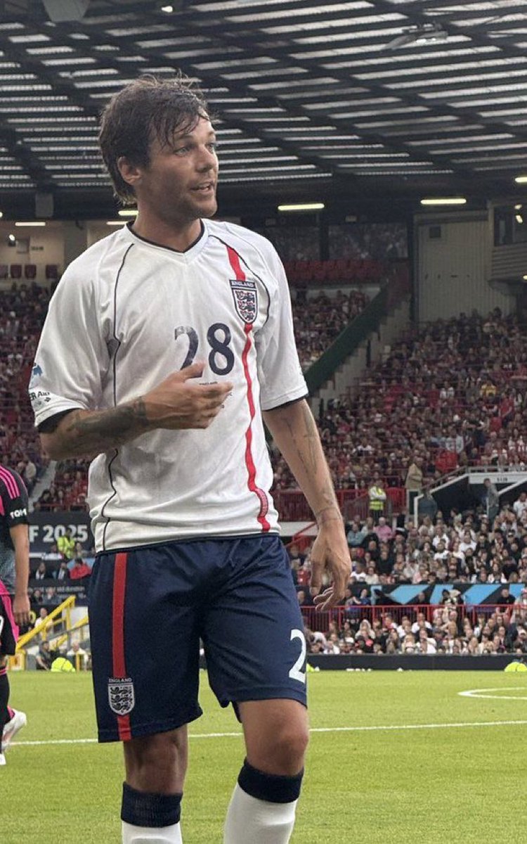 flavina 🪩🍋 tweet media