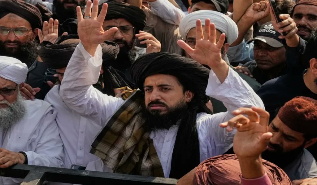 Amina Noor 🕊️ tweet media