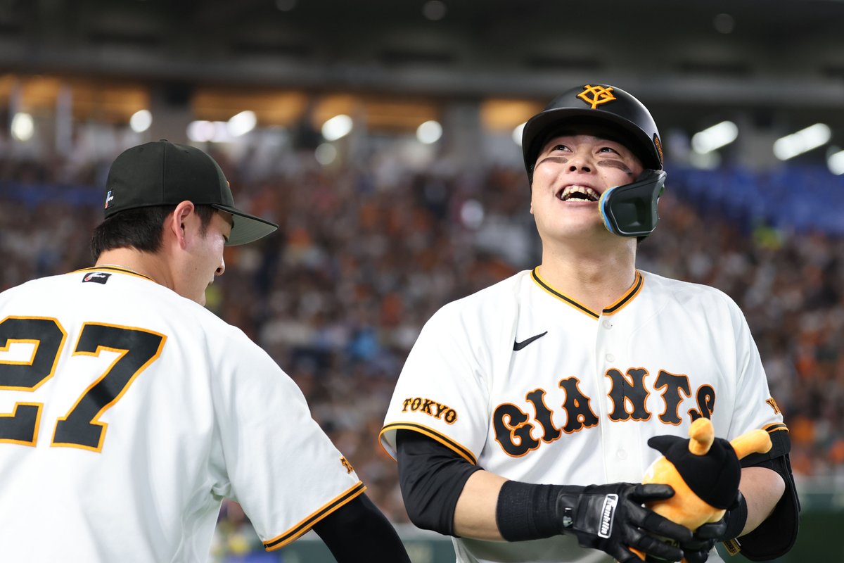 読売ジャイアンツ tweet media