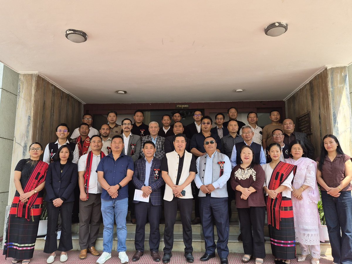 Obed_Quinker's tweet photo. Addressed the 20th Annual General Meeting (Boto Kudang) of the Yimkhiung Gazetted Officers Association. Happy to witness the zeal and enthusiasm of the officers. Thank you for your services. https://t.co/1a5Ilb1oUI