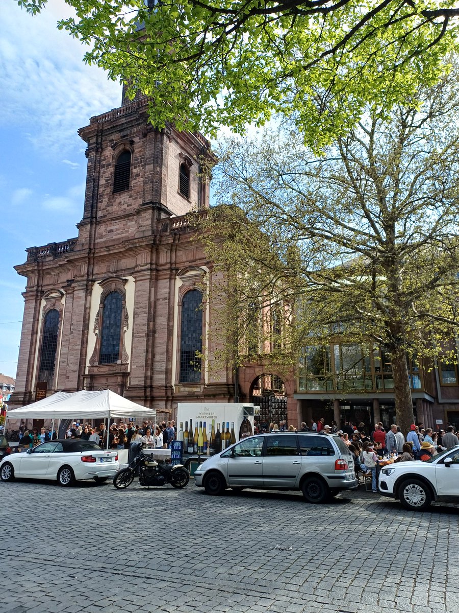 Miss Ana tweet media