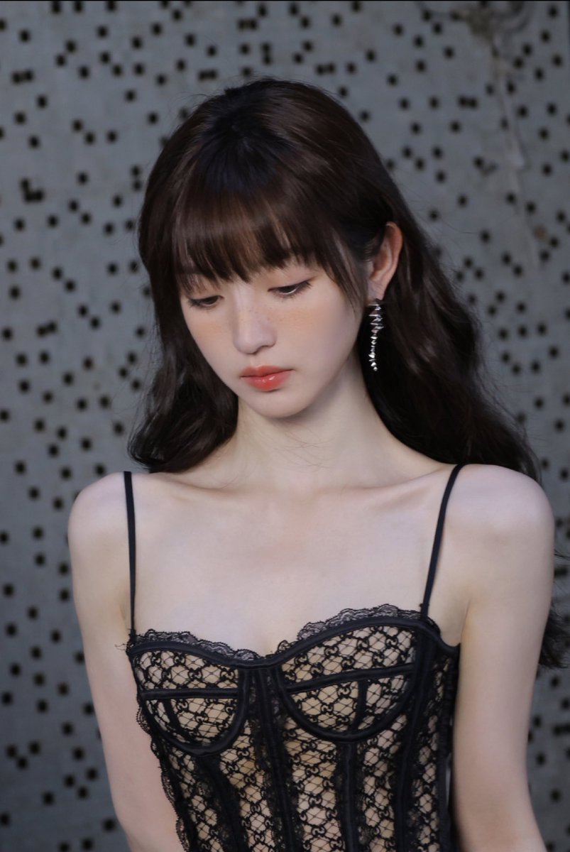 for vivian 𐙚⋆°｡⋆♡ tweet media