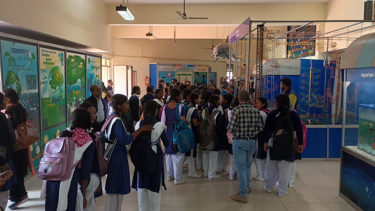 DscBardhaman's tweet photo. | | Give energy and see Energy Ball Exhibition | |

The Energy Ball Exhibition of @DscBardhaman a unit of @ncsmgoi @MinOfCultureGoI is quite popular amongst the students and visitors. 

#ScienceCentre #EnergyBallExhibition #FunScience #EntertainmentThroughScience https://t.co/4PskjlcRuY