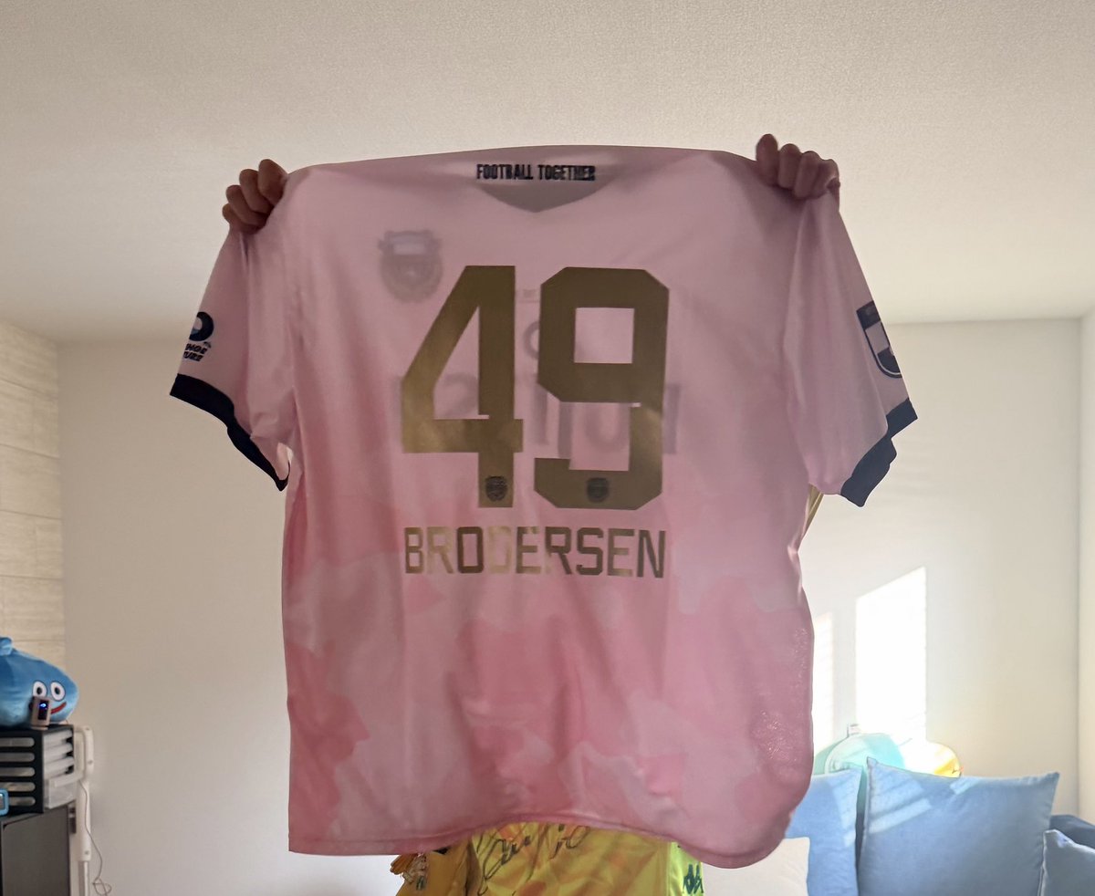 まるこ。 tweet media