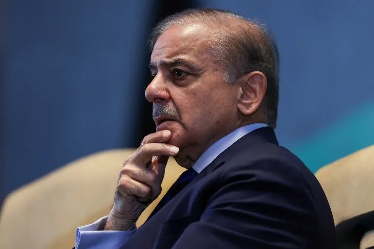 رئيس وزراء باكستان يثمن التزام وفدي أميركا وإيران بالانخراط في المفاوضات ويأمل بسلام دائم