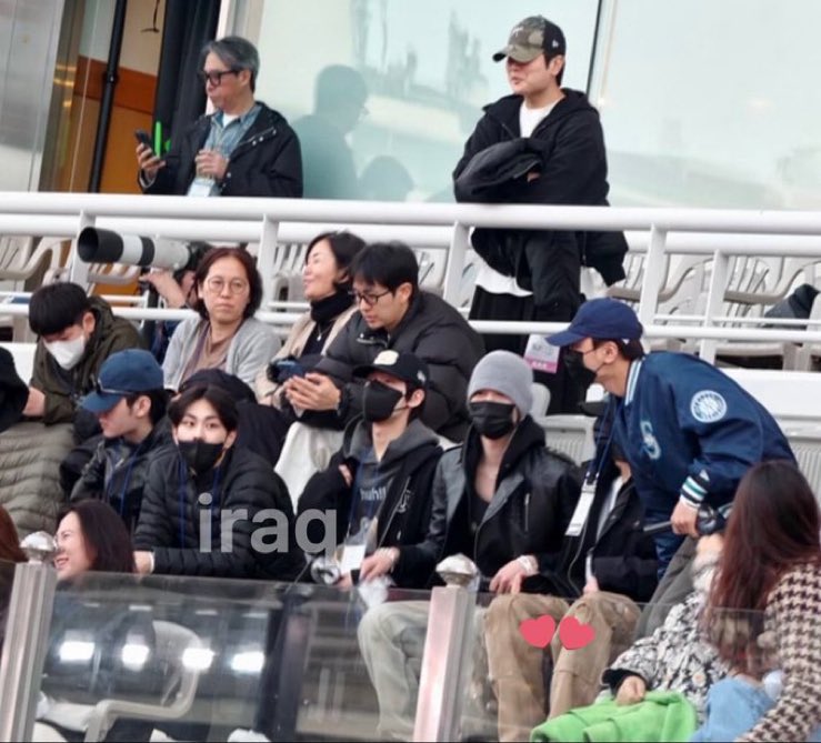 jayminluvr's tweet photo. ENHA IS AT THE BTS CONCERT IH MYKFKWKDKEMEM https://t.co/02JNE5TFbb