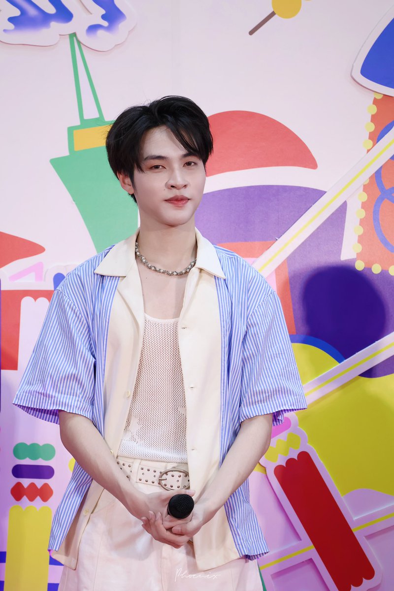 phoenixwuth's tweet photo. 20260411 | คนที่น่ารักที่สุด 💗🐱
#PlaySJamfest #playsjamfestxCentralRama9
#NEVONE #NEVONEth #YoshiNEVONE https://t.co/03RF51cepN