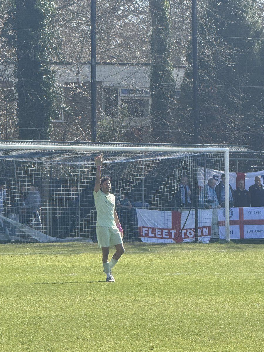 COBHAM FC (C)🏆 tweet media