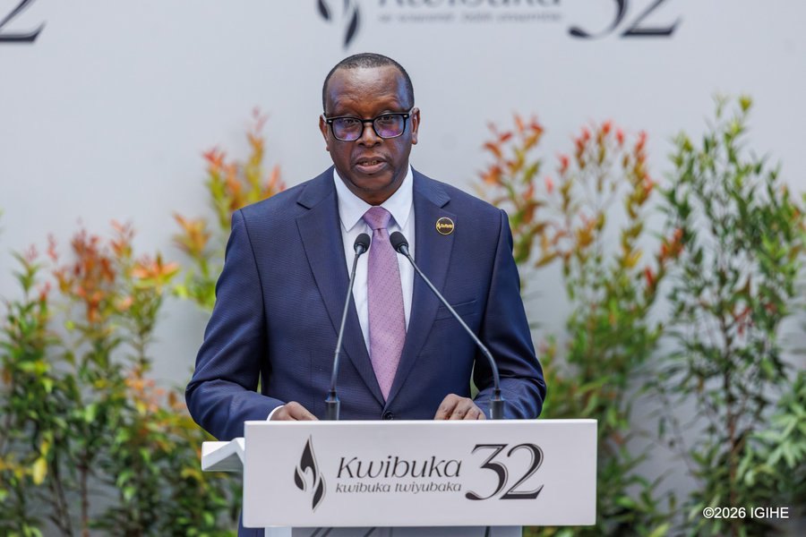 Mamaurwagasabo1's tweet photo. Perezida Kayibanda yari umunyamahanga ukomoka hirya ya Bukavu waje kuvuga ko abatutsi ari bo banyamahanga, kandi ari abaturage bamaze ibinyejana byinshi mu gihugu. -Minisitiri Dr. Bizimana mu karere ka Gatsibo.

▶️https://t.co/rd9aFsflDL

#Kwibuka32 #MamaUrwagasaboTV https://t.co/2GdBBpNjki