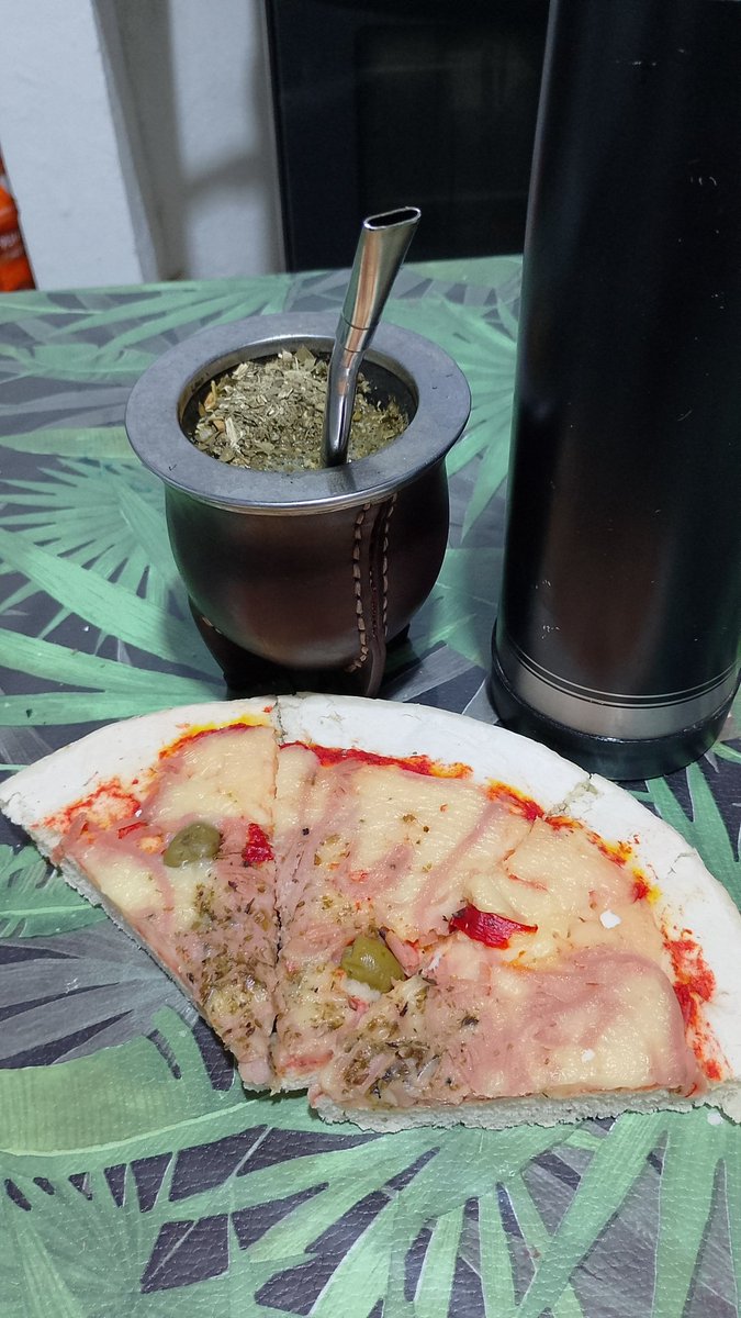 barcris_trotta's tweet photo. #estefinde hoy con la suerte de tener el mejor desayuno de todos!! Saludos desde La Plata!! https://t.co/kwfr0PT5Lr