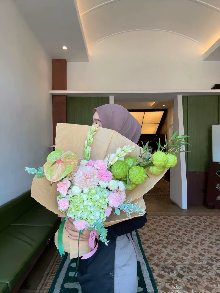 baevanya tweet media