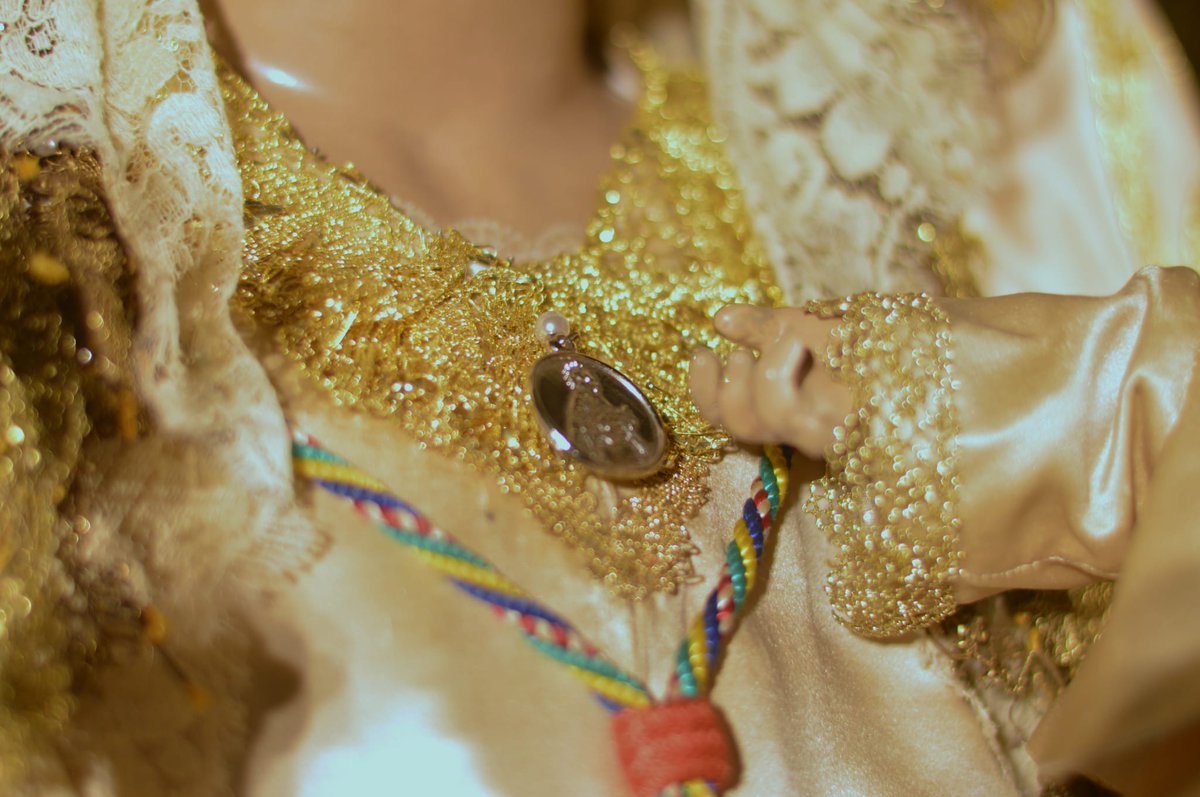 Santísima Virgen de Linarejos Coronada, Patrona y Alcaldesa Perpetua Honoraria de Linares (Jaén) con la medalla de la Virgen de las Angustias de Barcelona 
 share.google/kqLDPOvvkgpbwj…