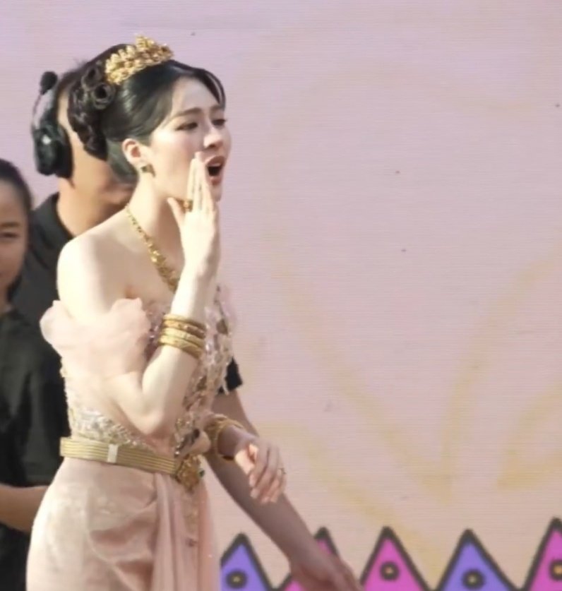 5시태고향 tweet media