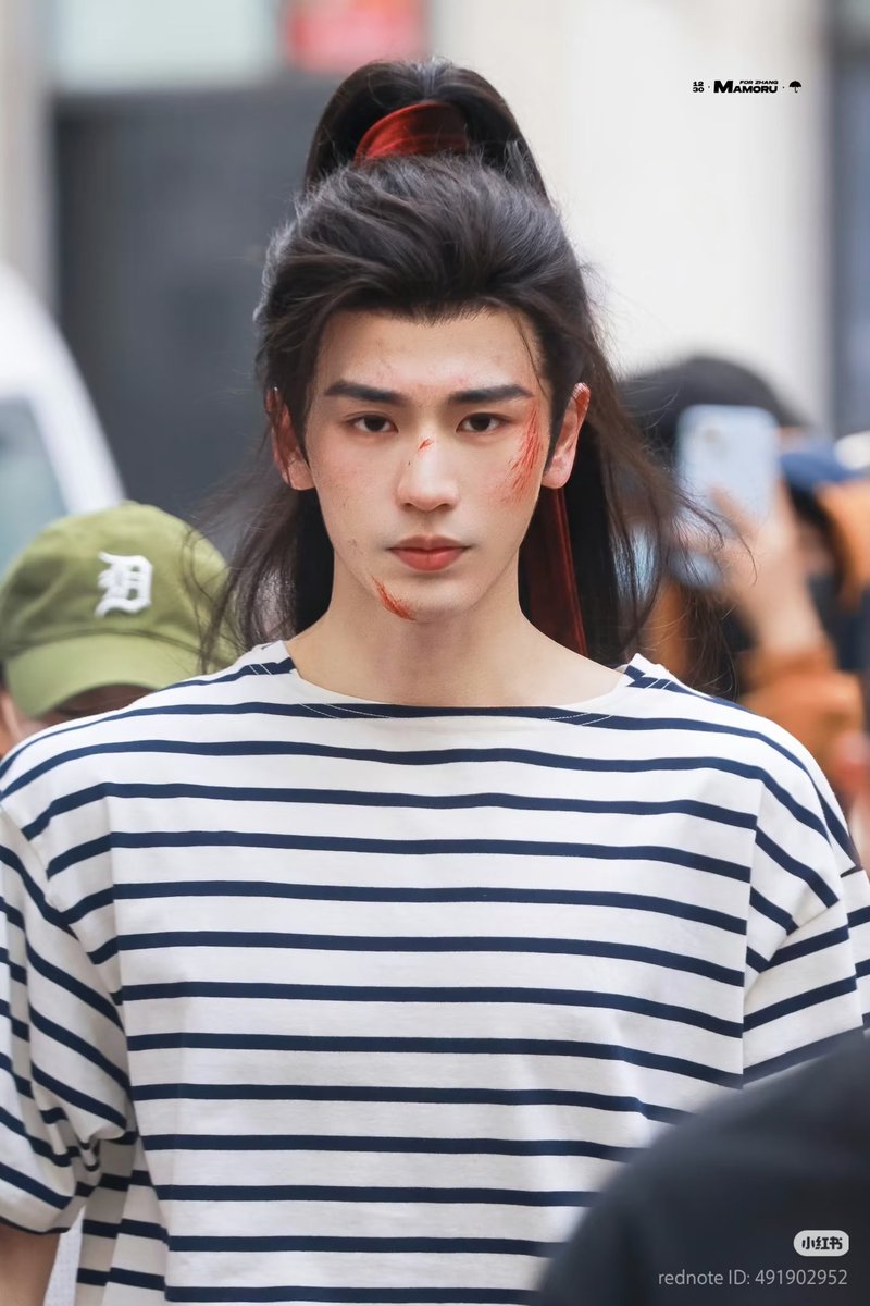 matcheesy_'s tweet photo. For me, Pursuit of Jade hairstyle is still Zhang Linghe’s best look. https://t.co/WS62AdNoSI