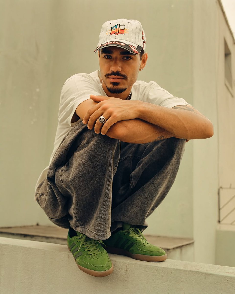 Sneakers 👟 tweet media