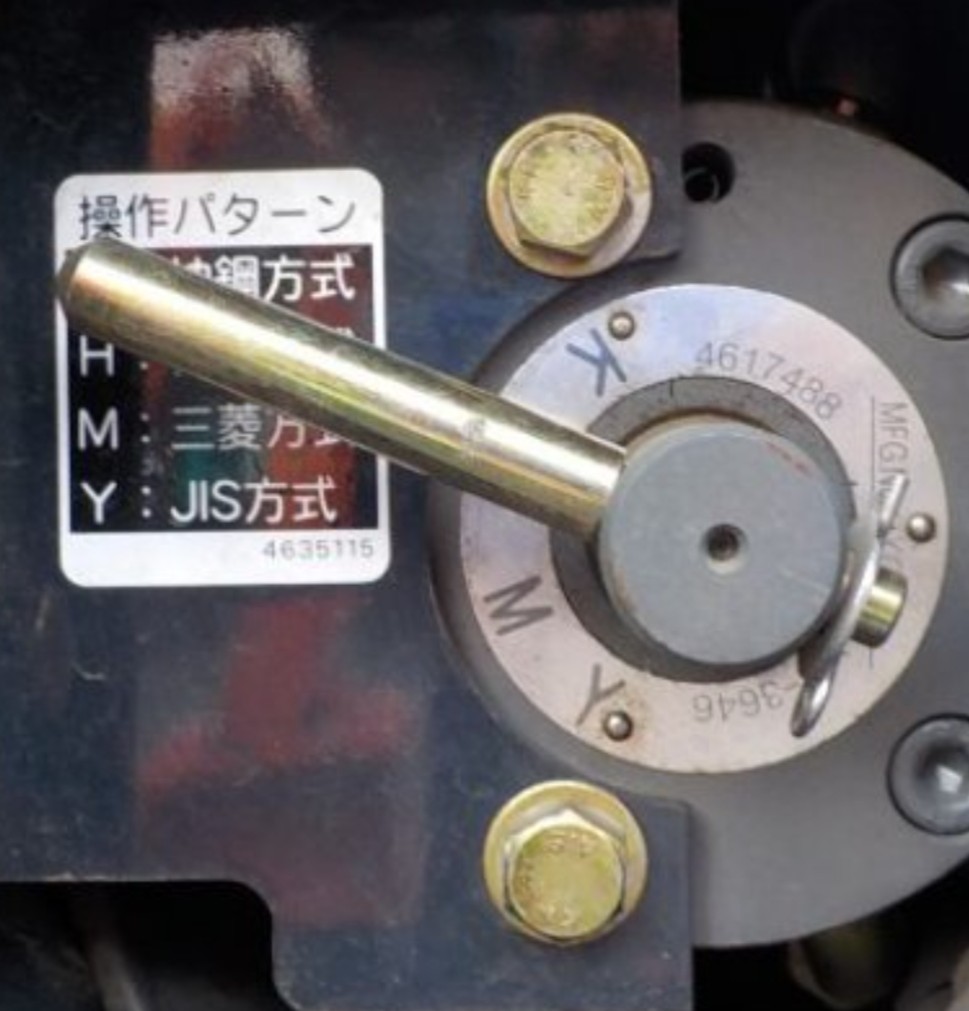 どうも…。バックホウ（ユンボ）のマルチパターンシフトだけど 