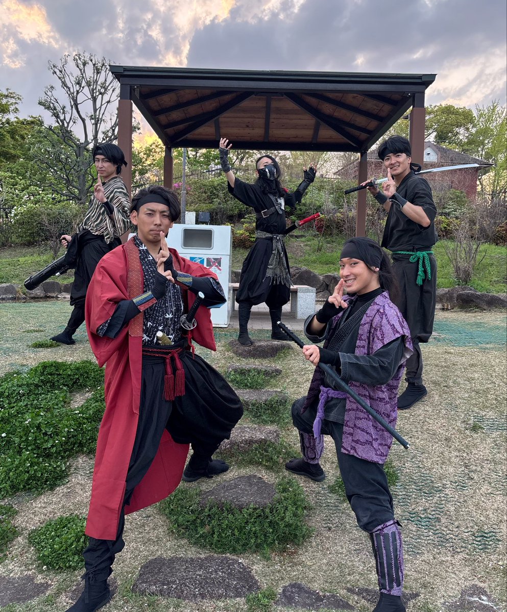 raihuujin_sidou's tweet photo. こちらも負けじと二本立て！！！
#叢咲忍軍 忍務完了🎡🥷⚓️💜
…明日は #あらかわ遊園 のみ！
悩まずに済みまするね！笑 https://t.co/XPQowCoko3