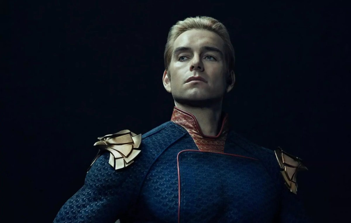 Con el final de The Boys se nos va a ir uno de los mejores villanos de la historia de la televisión. Oscuro, sádico, vulnerable, inseguro, divertido, aterrador, patético, perturbado, herido… y todo funciona. Qué locura.