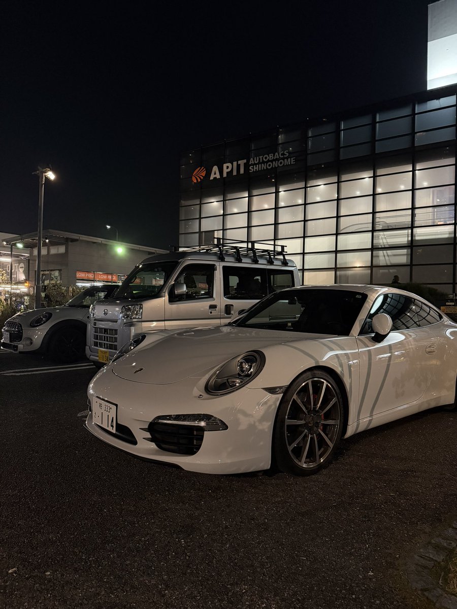 ____jbt0114's tweet photo. 久々に来た
#991carreras https://t.co/aXr5P7d3Uw