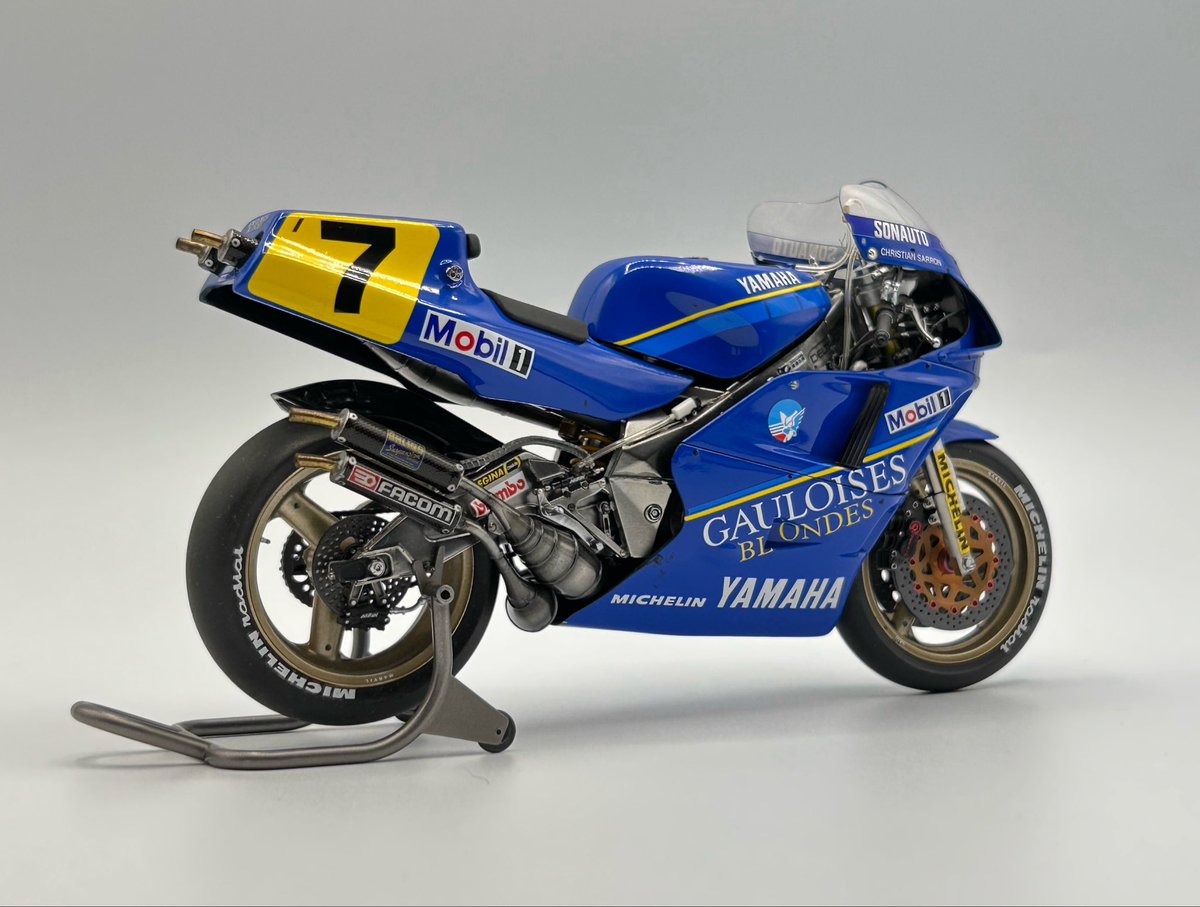 密やかに考えている事 私が作成したバイク模型を リアルバイクショップ