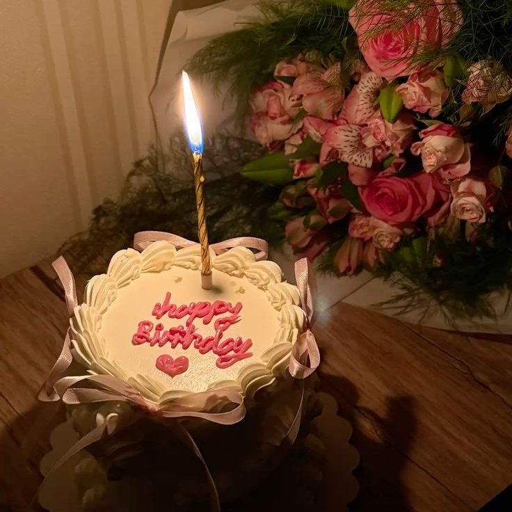 Happy birthday, Hiraya! (<a href="/huruhiraa/">Hiraya</a>) Hope you get more happy moments than sad ones this year. Semoga hidup kamu ke depan lebih bahagia, dan dipenuhi hal-hal kecil yang bikin kamu senyum. You deserve a lot of good things, more than you think. 
#ItsHirayaDay #HirayAdorable