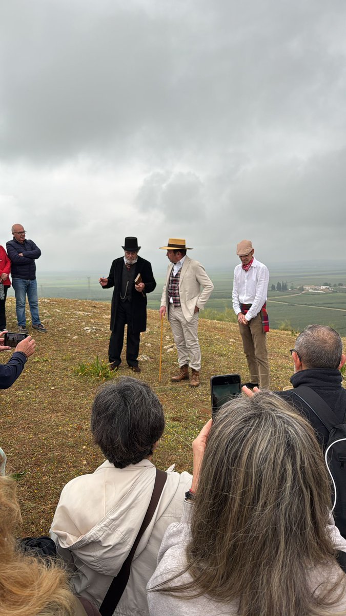 Gabi Santos tweet media