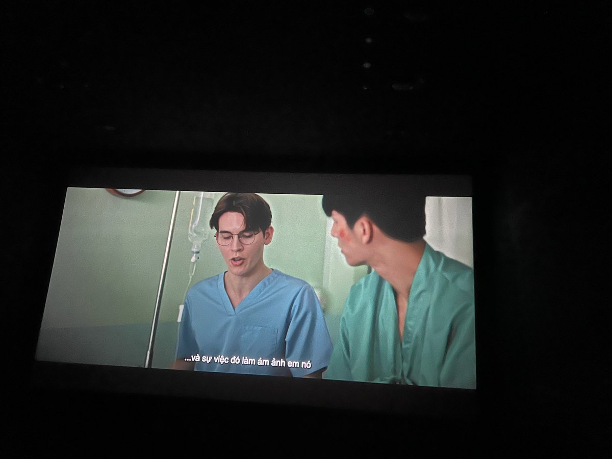 I’ve always had faith in Moslhong’s continuously improving acting, and today, after going to the cinema to watch the movie, that belief has only been strengthened. I was able to experience a full range of emotions alongside the character Dansai Joi. The scenes portraying