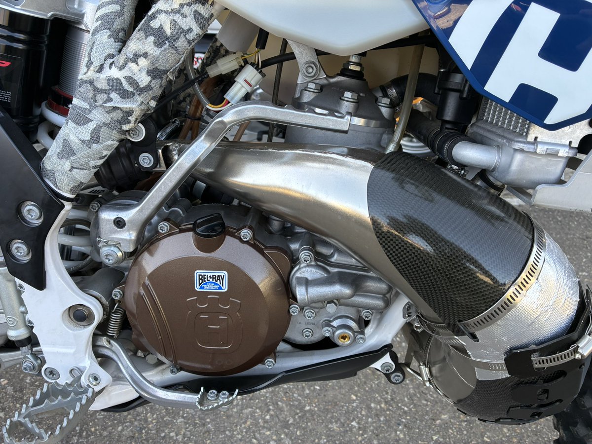 koikoiz_z614's tweet photo. 暖かくなってきたのでバイクに乗る整備しました😊
半年ぶりでも一発始動です。
#TE250 https://t.co/R88puX7s8x