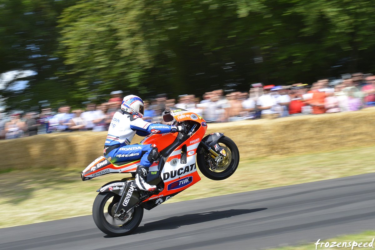Frozenspeed's tweet image. #FastFreddie
#WayneGardner
#KentuckyKid

Shot for @GoodwoodRRC at @fosgoodwood.
