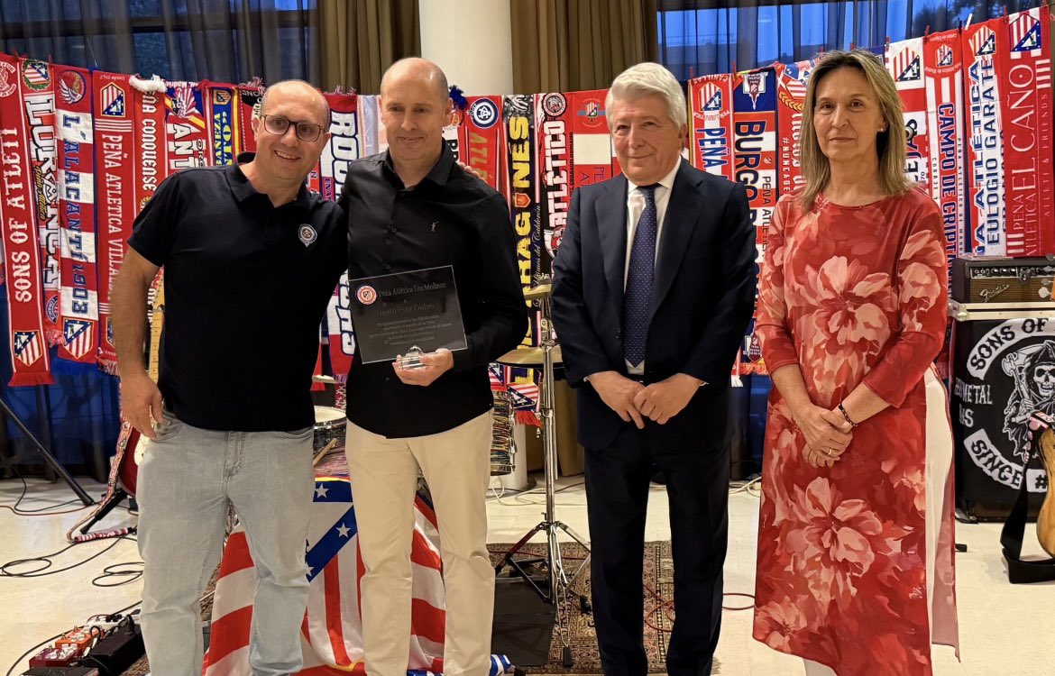 Noche mágica y emocional la vivida ayer en el XXV aniversario de nuestra peña. Gracias por acompañarnos <a href="/Atleti/">Atlético de Madrid</a> <a href="/AytoGuadalajara/">AytoGuadalajara</a> <a href="/METROPOLIT54504/">METROPOLITANO ROCK BAND</a>